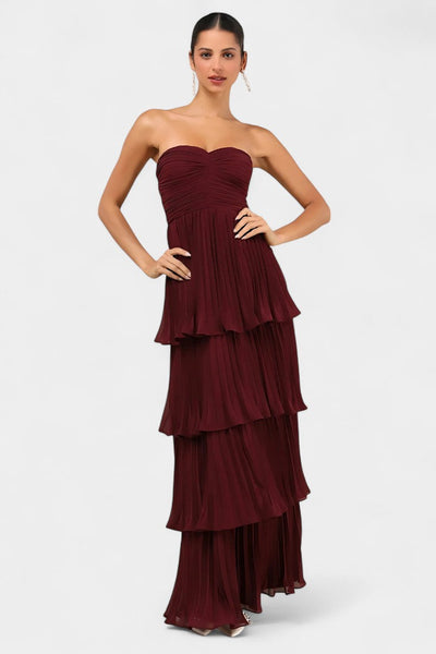 Vestido de Volantes con Escote en Corazón y Silueta en Capas de Junio