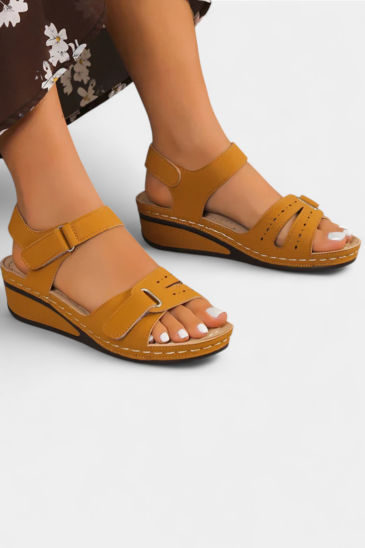 Sandalias Elegantes Jenna con Tiras y Hebilla Regulable
