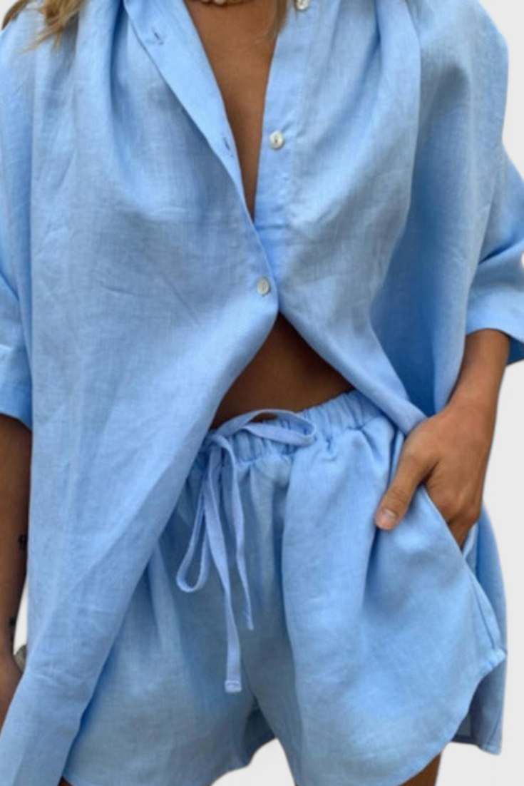Conjunto Anika de Dos Piezas: Camisa de Botones y Pantalones Cortos con Cintura Ajustable