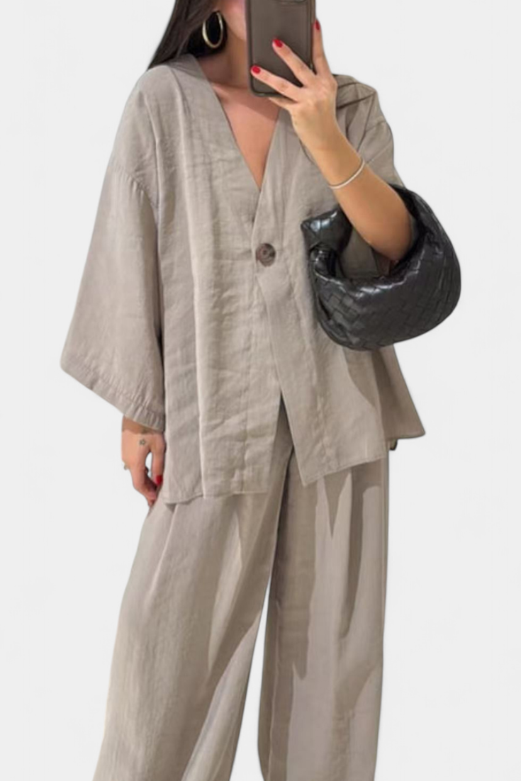 Eli Conjunto Oversize: Top de Cuello en V y Pantalón Recto