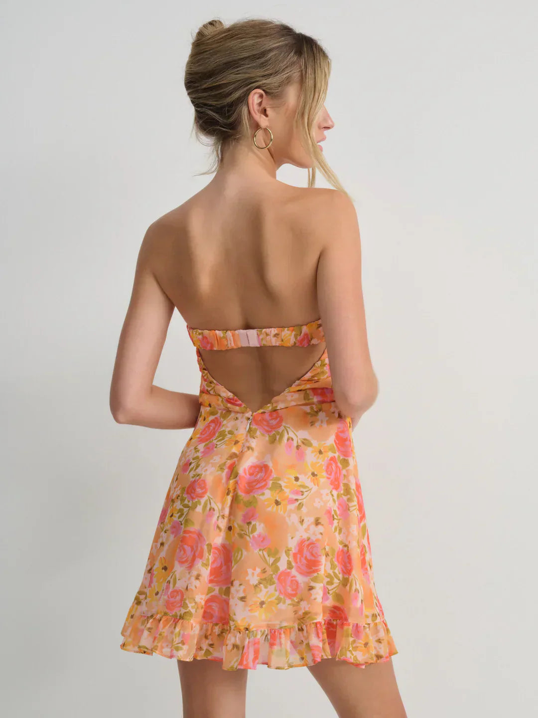 Ismena™ – Vestido Corto Sin Tirantes con Estampado Floral