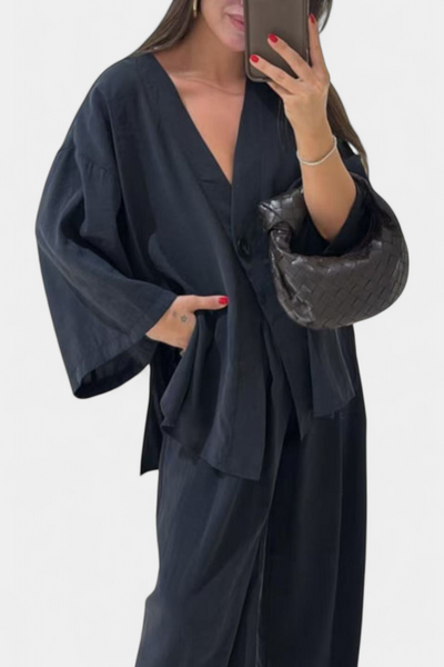 Eli Conjunto Oversize: Top de Cuello en V y Pantalón Recto