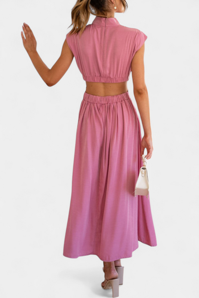 Conjunto Largo Minimalista Jocelyn con Escote Alto y Abertura Lateral