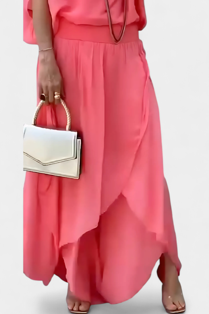 Conjunto de Dos Piezas Maravilla: Top Holgado y Falda Asimétrica
