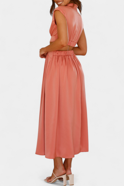 Conjunto Largo Minimalista Jocelyn con Escote Alto y Abertura Lateral
