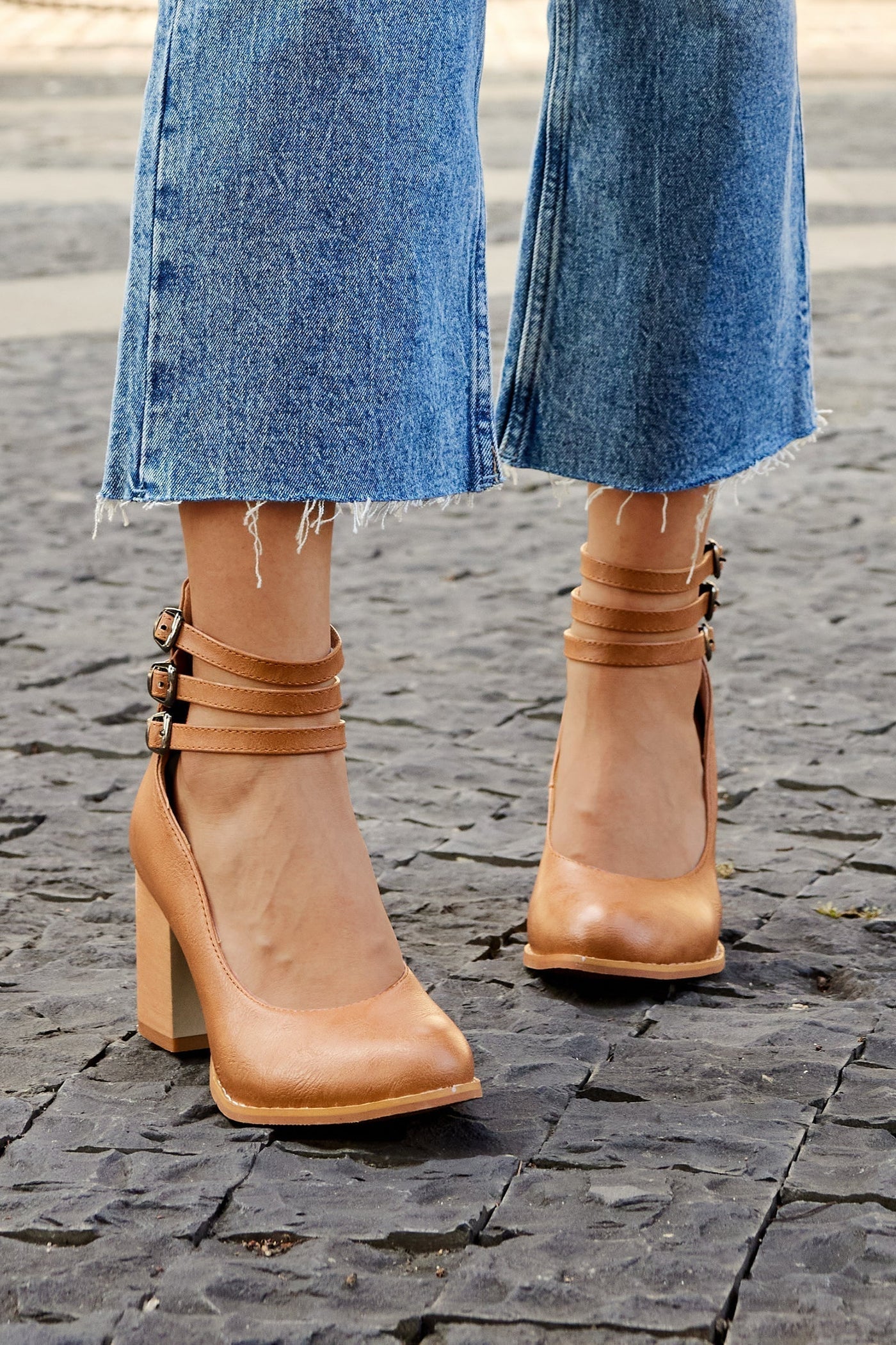 Elisa™| Sandalias lisas de tacón grueso