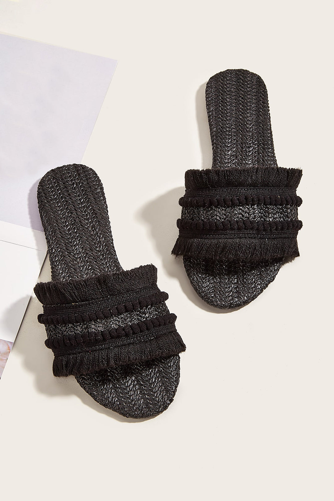 Zapatillas con Detalles de Flecos