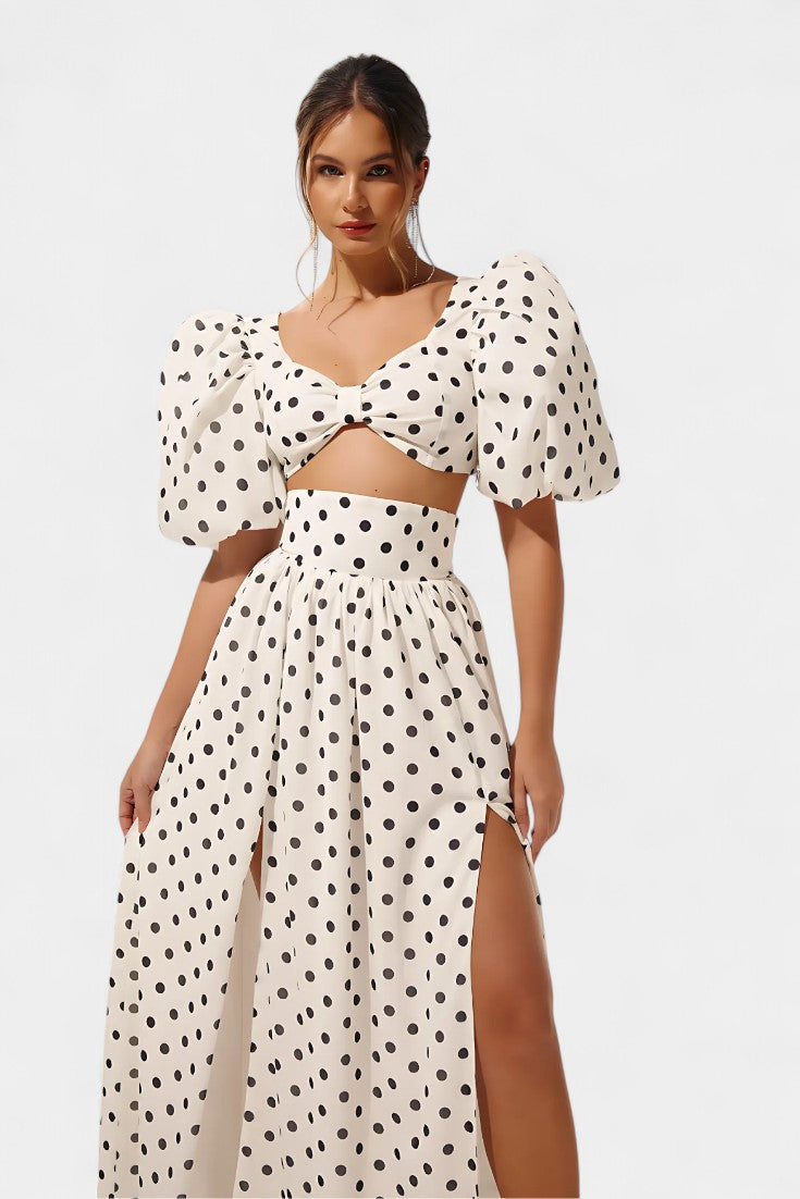 Conjunto Sherine de Falda y Top de Lunares con Mangas Voladas