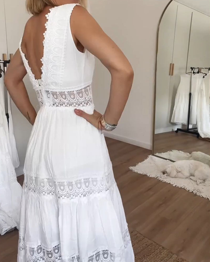 Charlotte - Vestido de encaje hecho a mano con escote en V