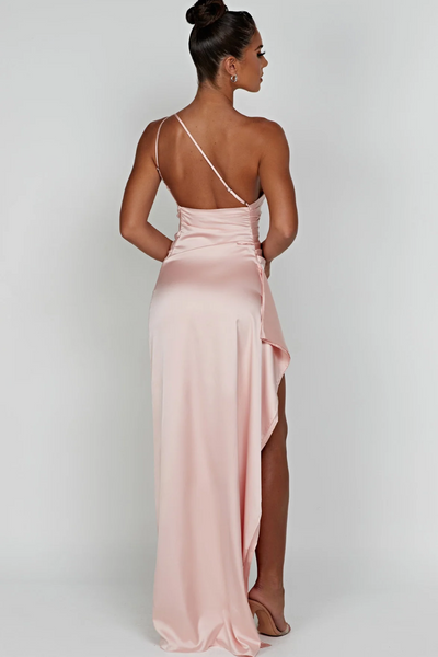 Loralei™ – Vestido Satinado con Escote Asimétrico