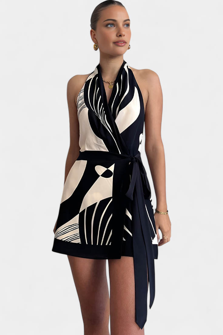 Vestido Corto Halter Fae con Estampado Abstracto y Cinturón