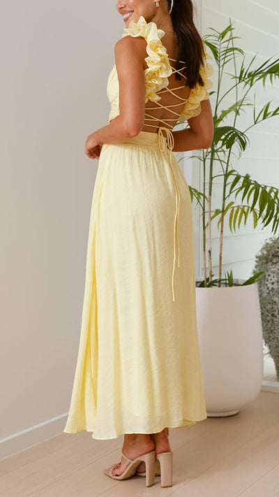 Sofia | Vestido Maxi Amarillo con Volantes y Tirantes en V