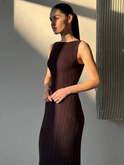 Georgia® | Vestido Acanalado de Líneas Sin Esfuerzo