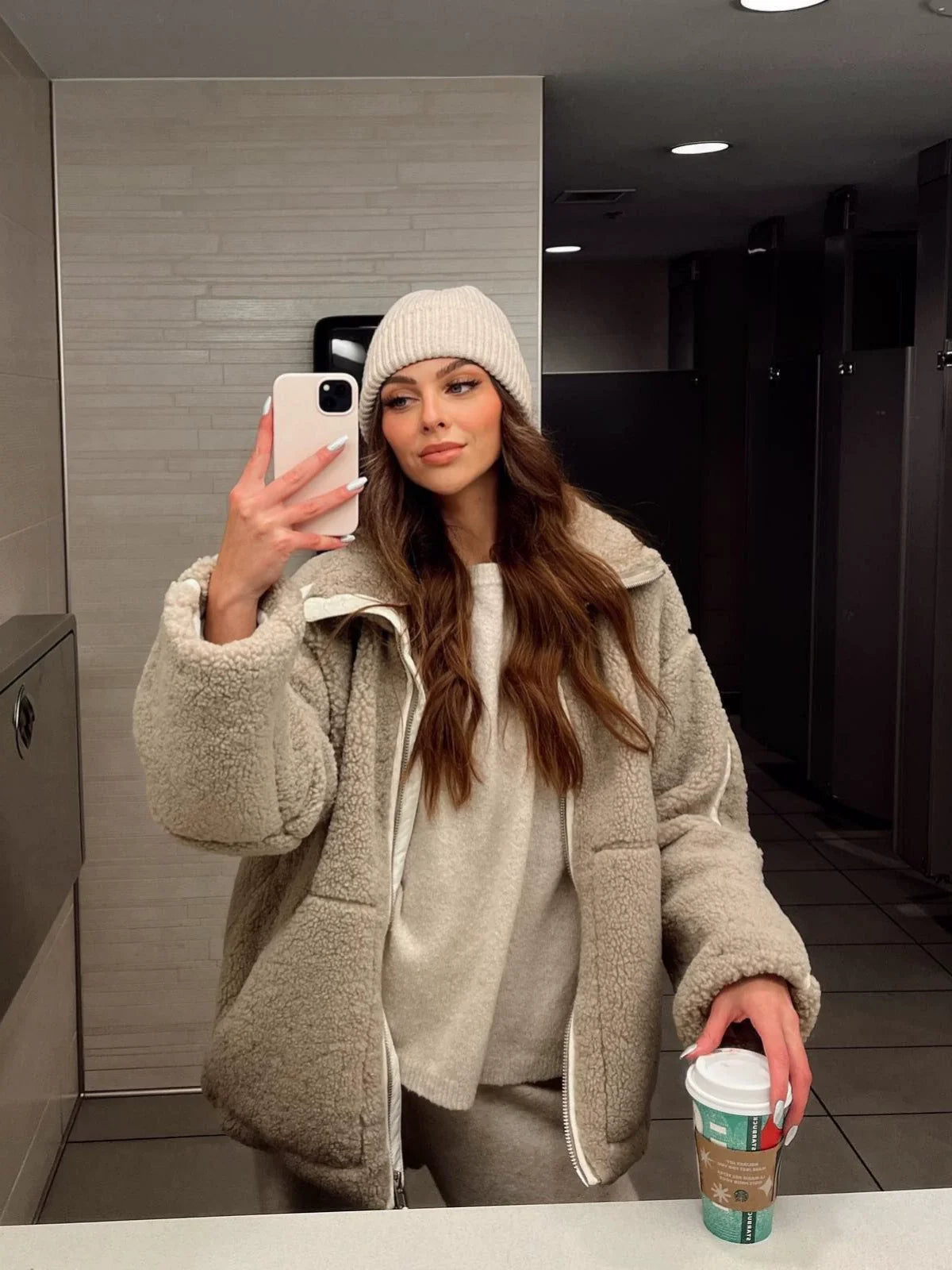 Noa | Abrigo suave con cuello alzado