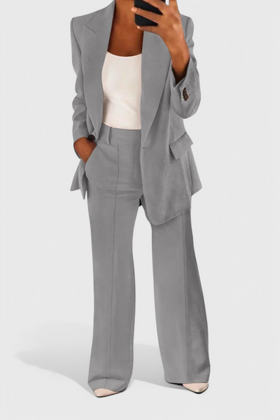 Conjunto Pulido de 2 Piezas Kaia: Ideal para el Trabajo y Ocasiones Especiales