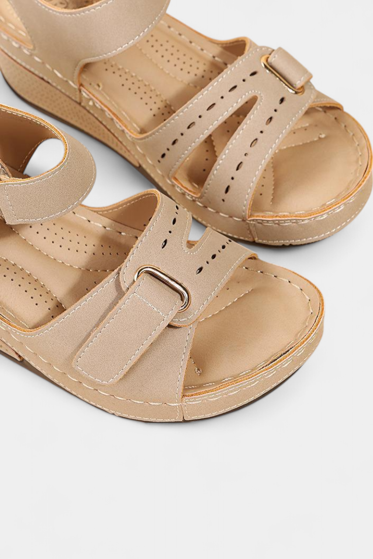 Sandalias Elegantes Jenna con Tiras y Hebilla Regulable