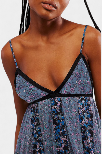 Vestido Boho Floral de Chiffon Lexa con Espalda Abierta