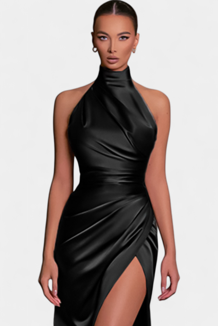 Vestido Halter Torcido Symone con Impactante Abertura Lateral