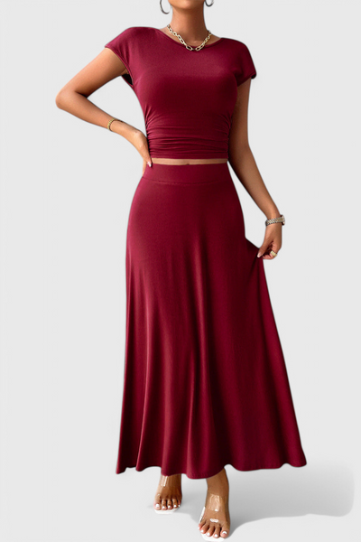 Conjunto de Top Corto Fruncido y Falda Fluida de Anastasia