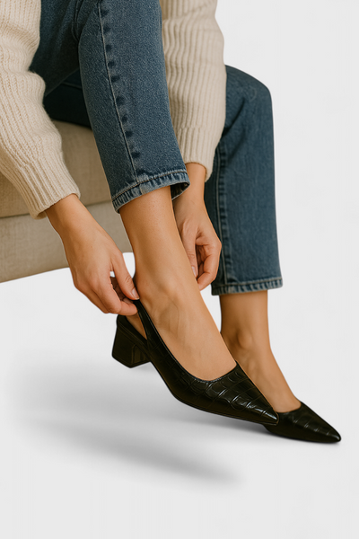 Elegantes Tacones Slingback Ava con Punta Fina