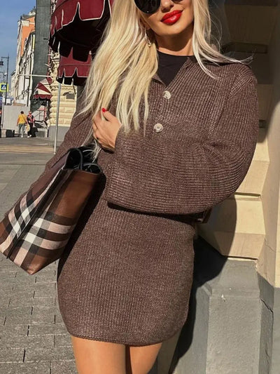 Conjunto “Margot” | Cárdigan de punto y minifalda con cuello estructurado