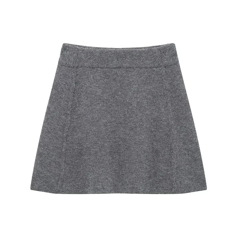 Conjunto “Arden” | Cárdigan de punto y minifalda ajustada