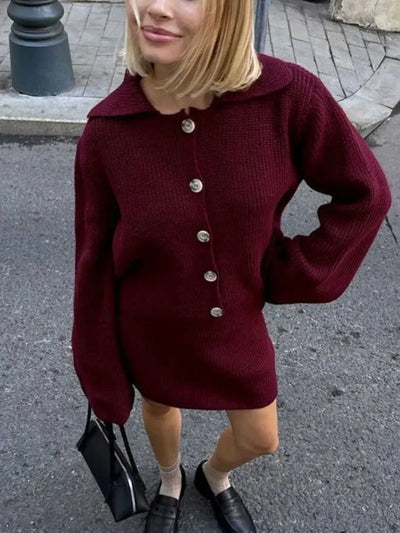 Conjunto “Margot” | Cárdigan de punto y minifalda con cuello estructurado