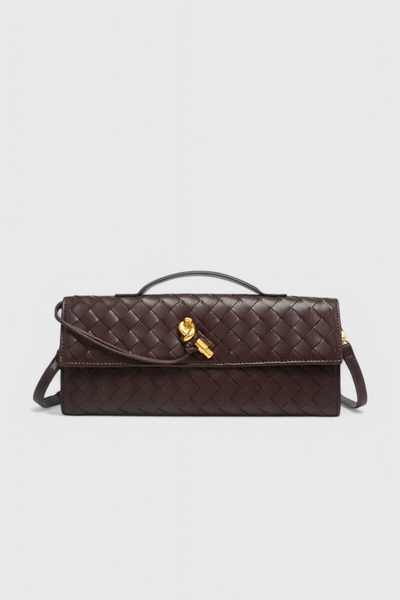 Clutch Melanie con Elegante Detalle de Nudo Dorado