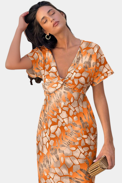 Vestido Triana con Diseño Abstracto y Escote en V