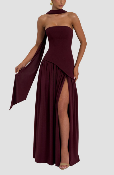 Samira™ – Vestido Maxi Burdeos Sin Tirantes con Abertura