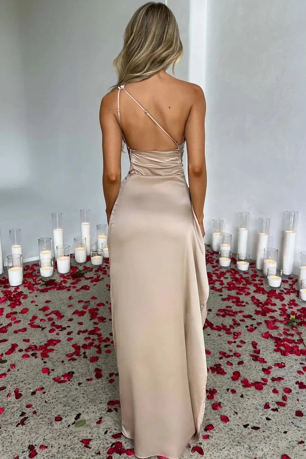 Vestido Maxi de Un Solo Hombro Emberly con Abertura Lateral Alta