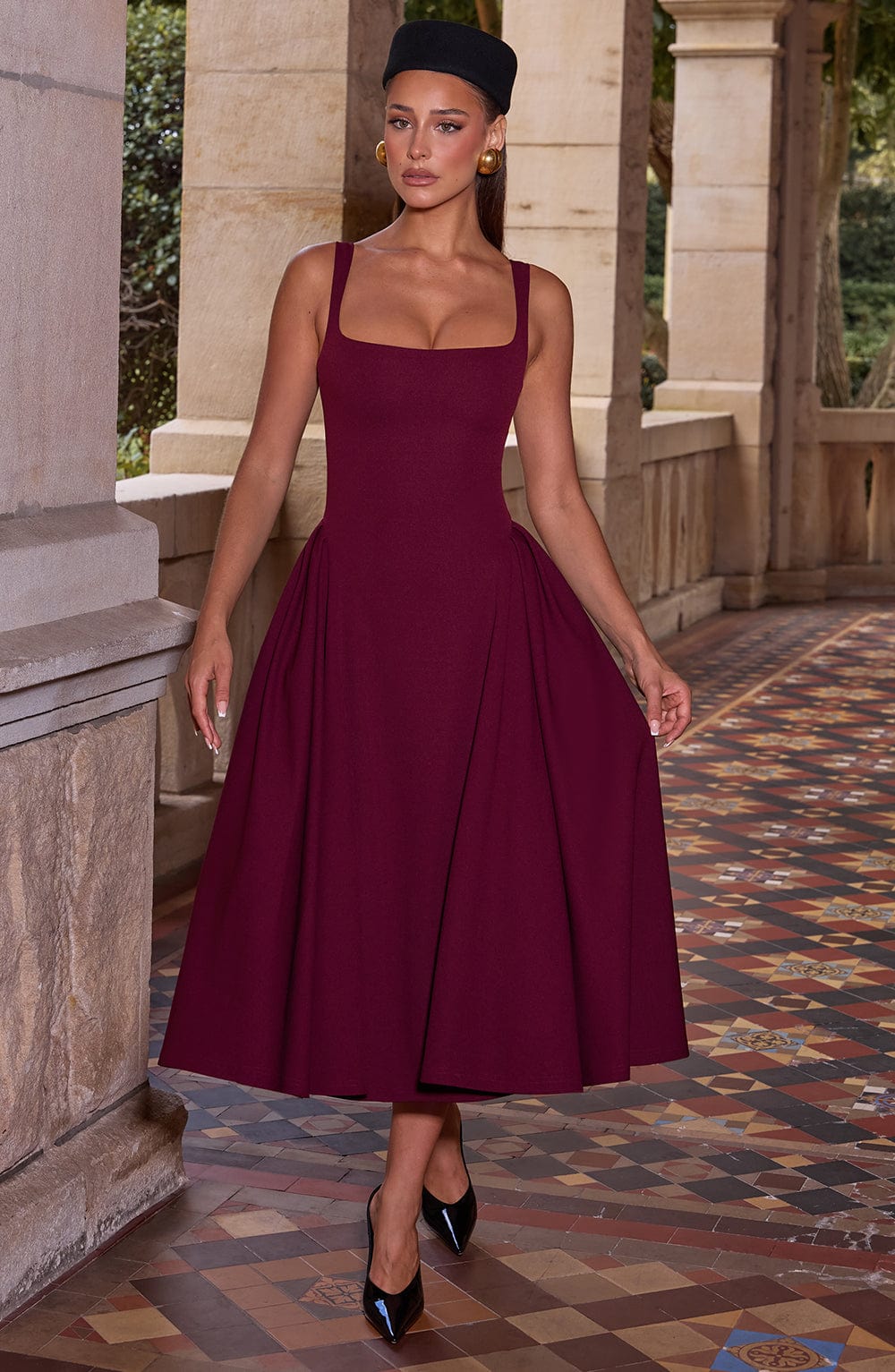 Marivelle™ – Vestido Midi de Cereza con Paneles Plisados