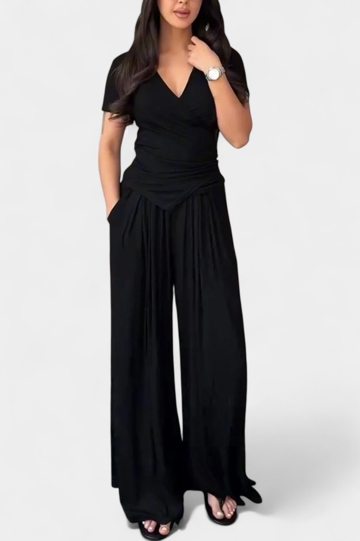 Conjunto de Dos Piezas Ruslana con Escote en V Cruzado y Diseño Cómodo