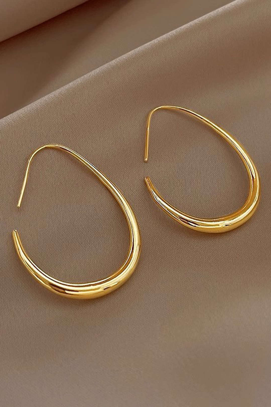 Oval Metal Earrings