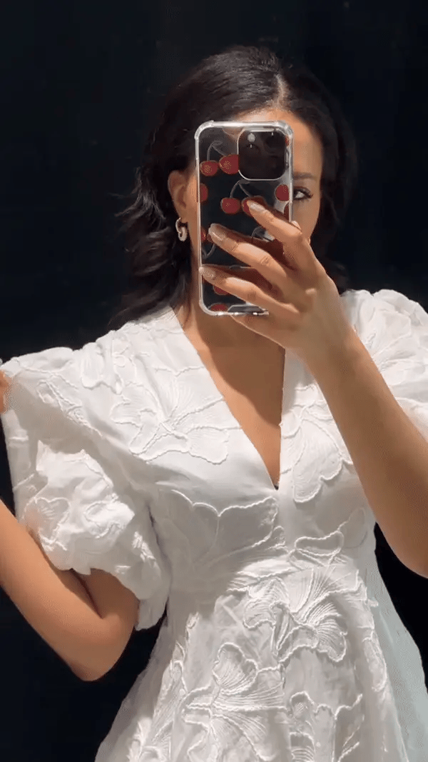 Soreli™ Vestido Nola con Flores Bordadas
