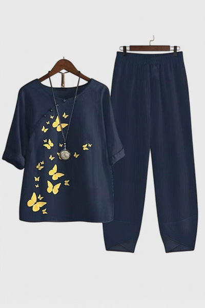 Conjunto Elegante Ursula: Camisa y Pantalón de Estilo Casual