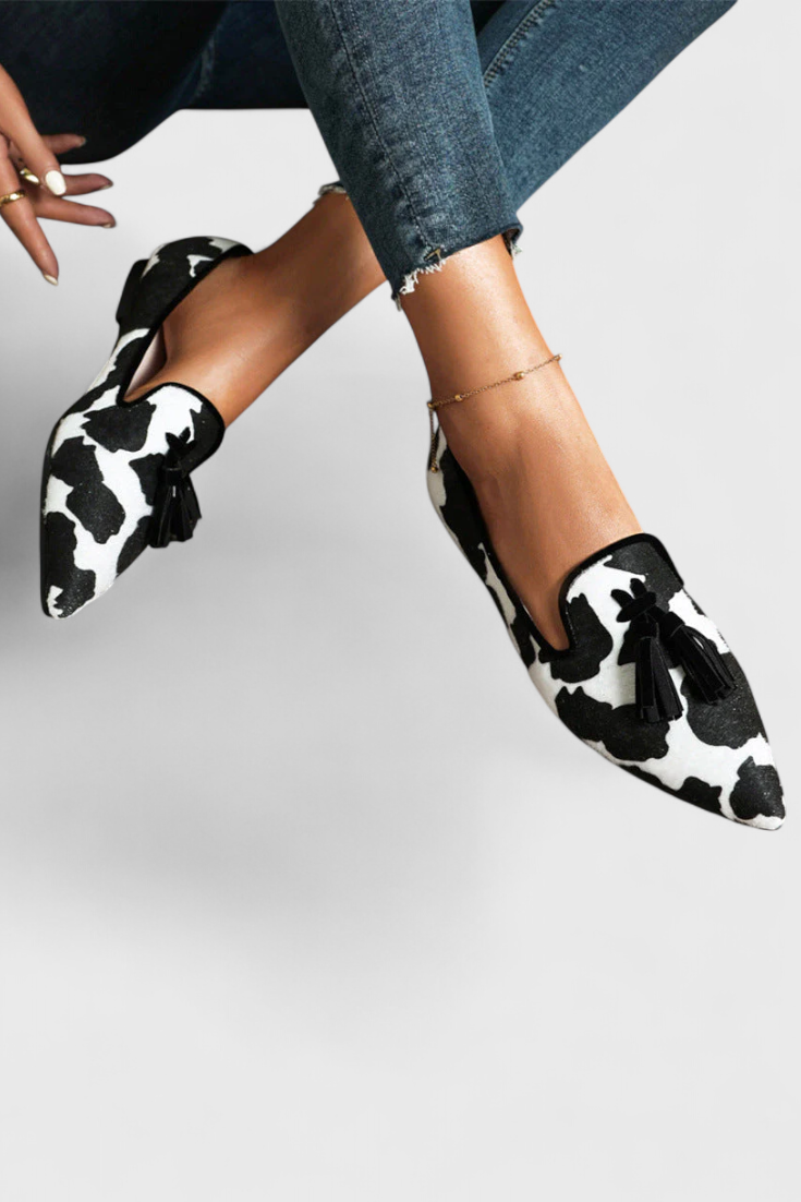 Fermina Elegantes Loafers de Punta Afilada y Diseño Bicolor