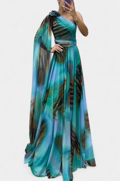Cedara Vestido Largo Asimétrico con Detalle Floral en un Hombro
