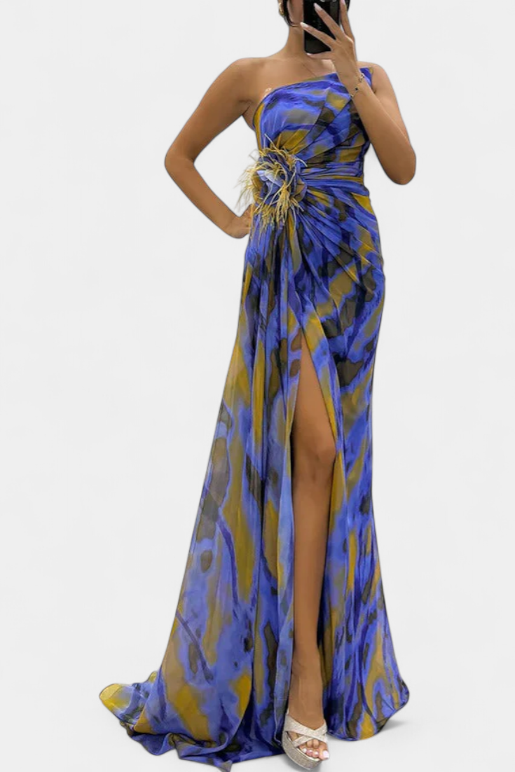 Aylin Vestido Maxi Asimétrico con Estampado Colorido