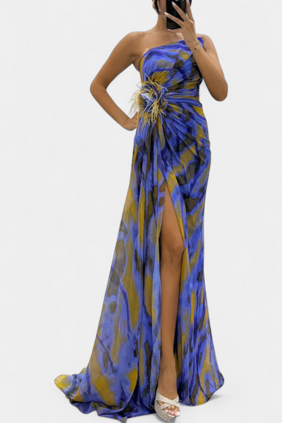 Aylin Vestido Maxi Asimétrico con Estampado Colorido