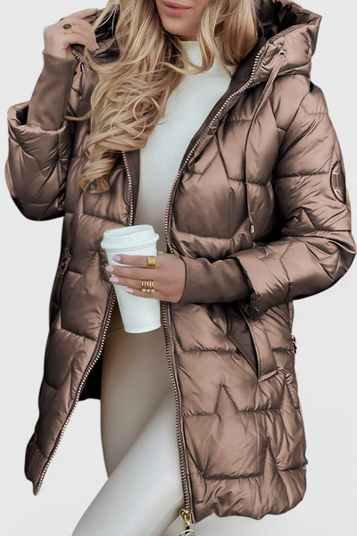 Chaqueta Aislante Marcella con Capucha y Diseño Acogedor