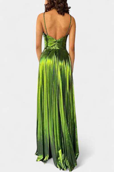 Aikaterini Vestido Maxi Metálico con Cuello Cruzado y Abertura Lateral
