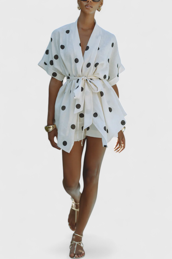 Conjunto de Kimono con Nudo y Shorts de Lunares Avila