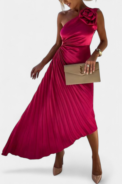 Vestido de Cóctel Asimétrico Leire con Aplique Floral y Falda Plisada