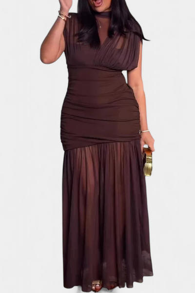 Noelia Vestido Bodycon de Malla Plisada en Color Marrón