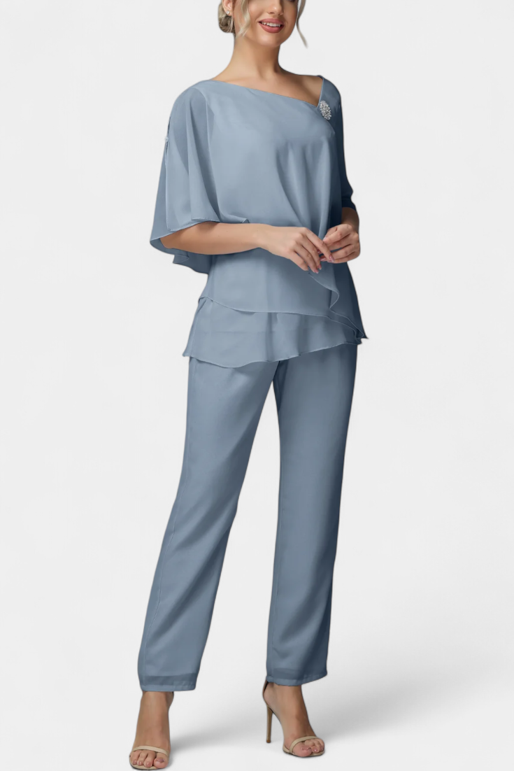 Conjunto de Dos Piezas Dinah con Silueta Femenina Elegante y Cómoda