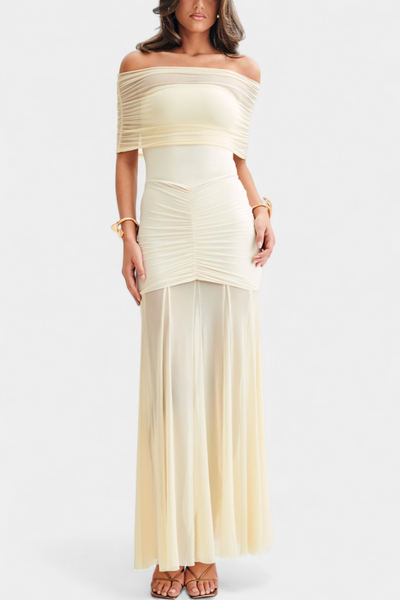Alodia Maxi Vestido con Hombros y Capa de Malla