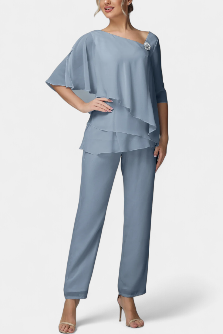Conjunto de Dos Piezas Dinah con Silueta Femenina Elegante y Cómoda