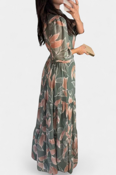 Aísha Vestido Largo Floral con Corte Suelto y Diseño de Hojas