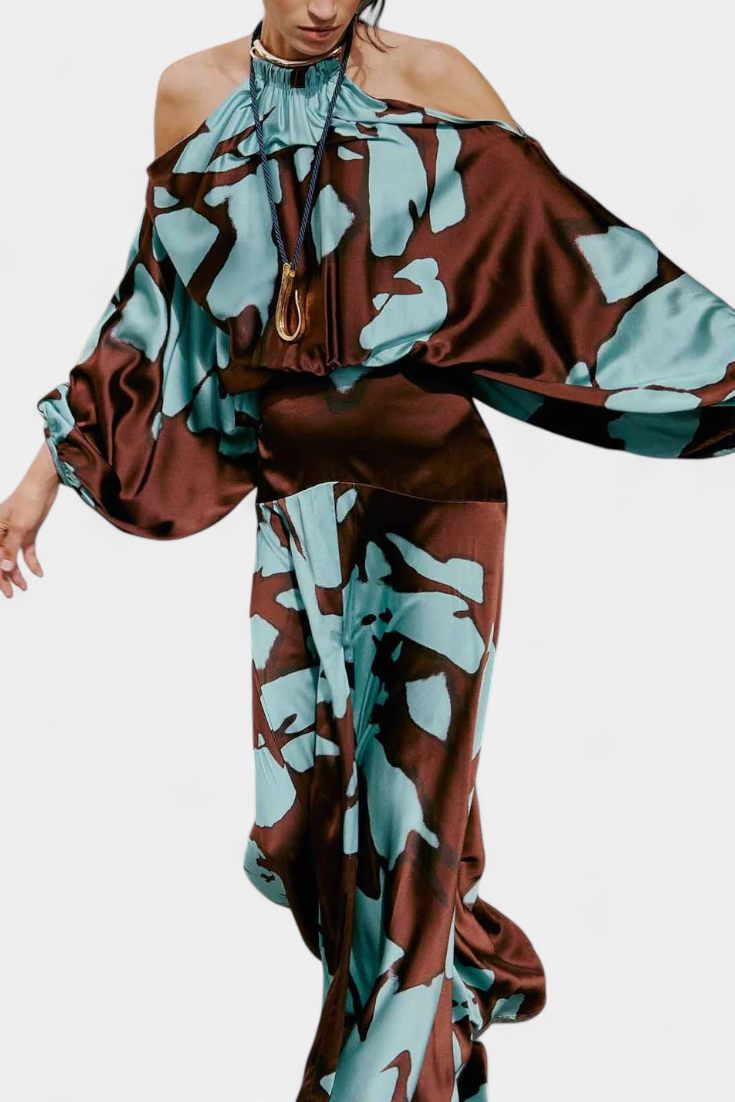 Vestido Largo Monte con Aberturas en las Mangas y Diseño Abstracto